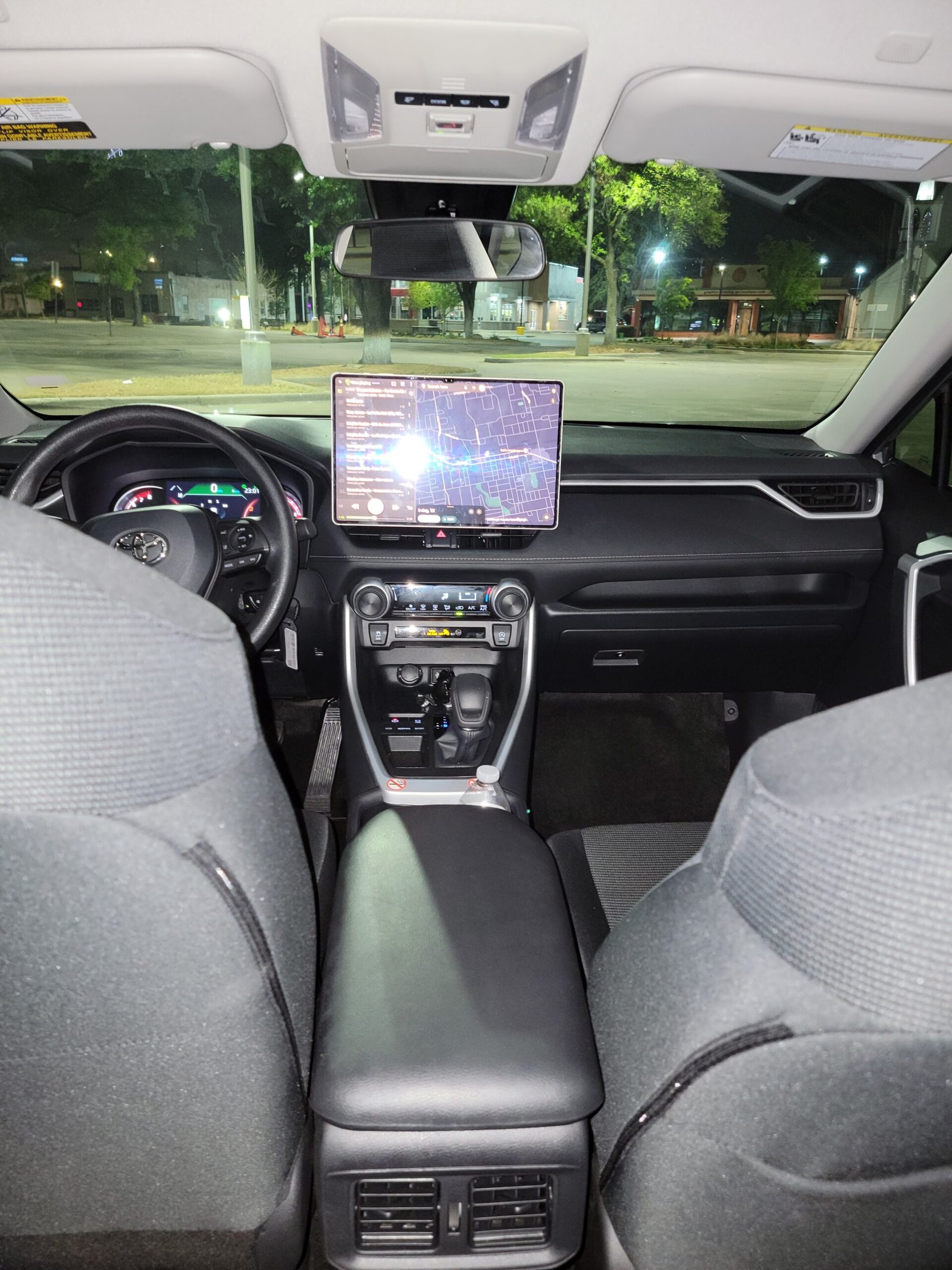 Toyota RAV4 LE, SE, XLE (2023 – 2025)